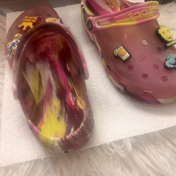 Women’s Crocs used great condition - Picture 6 of 9